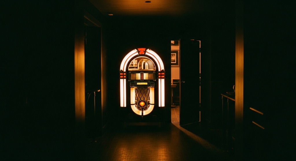 B-Side Cocktail Lounge